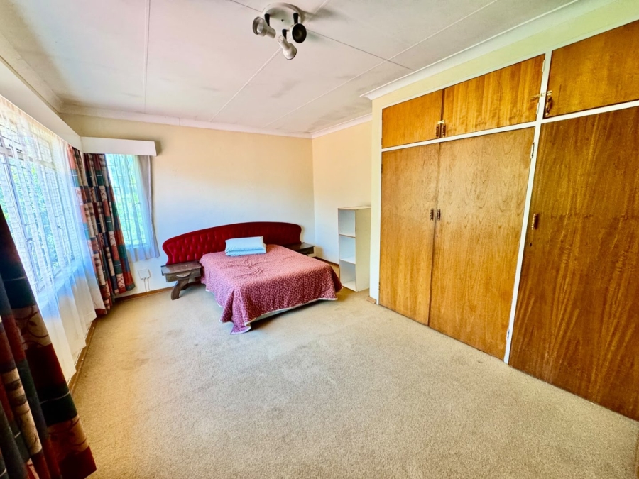 5 Bedroom Property for Sale in Potchefstroom North North West